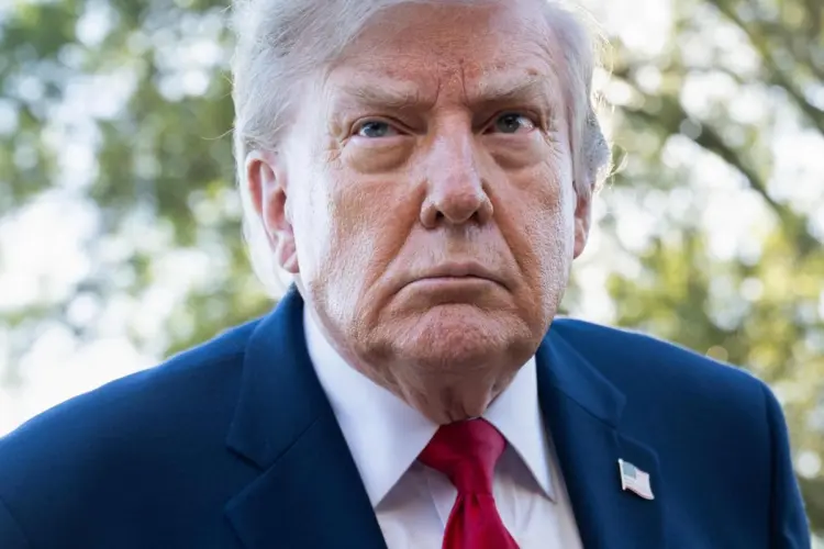 Demanda de Trump contra la BBC enfrenta advertencia judicial